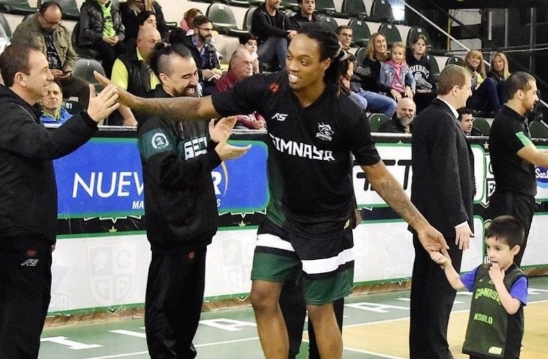 Mataron al basquetbolista Jaqhawn Walters, ex Gimnasia de Comodoro Mataron al basquetbolista Jaqhawn Walters, ex Gimnasia de Comodoro
