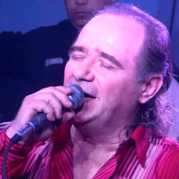 Murió en pleno show el cantante de Los Del Fuego