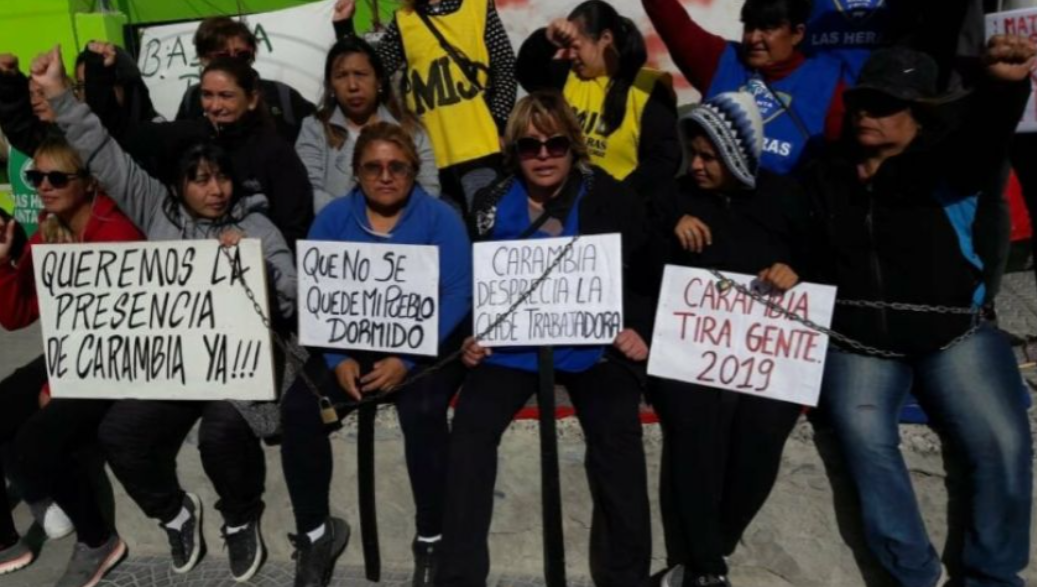 ATE apunta contra José María Carambia por “apriete” con armas de fuego a municipales de Las Heras ATE apunta contra José María Carambia por “apriete” con armas de fuego a municipales de Las Heras