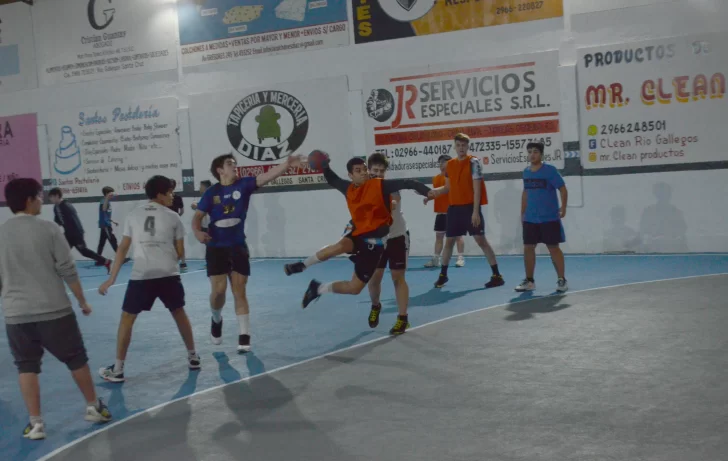 Fotogalería: Una tarde en un entrenamiento del club Patagonia Handball