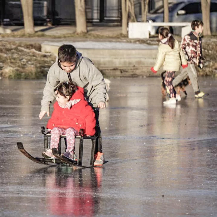 Advierten que no es seguro patinar en lagunas