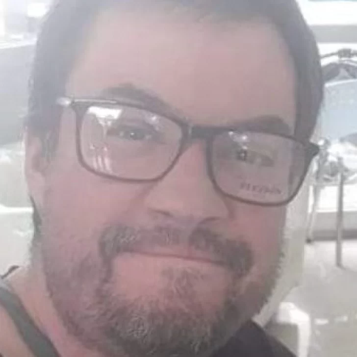 Murió un taxista de 43 años y piden vacuna para los choferes Murió un taxista de 43 años y piden vacuna para los choferes