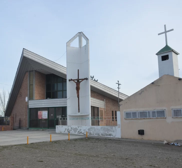 La iglesia católica conmemora el día mundial del párroco