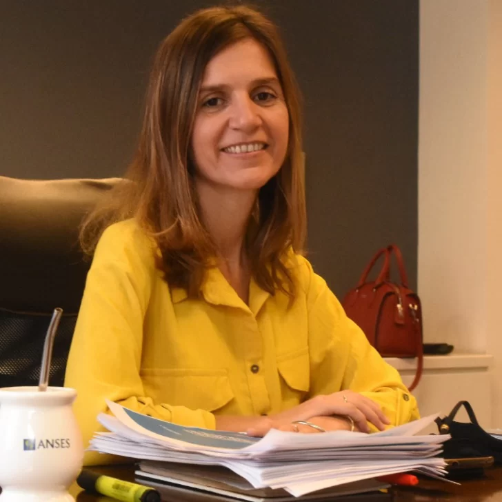 Fernanda Raverta: “Sostenemos el cuidado económico de las familias”