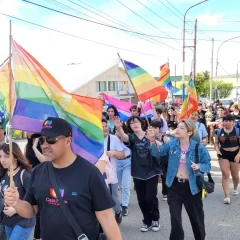 Histórica primera marcha del Orgullo LGBT en Río Turbio