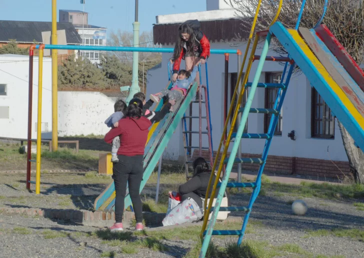 Caminar en la costanera sí, pero ronda de mates no: ¿qué está permitido y qué no?