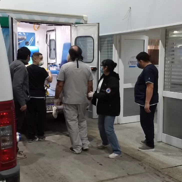 Peleó con su papá y terminó fisurándole las costillas Peleó con su papá y terminó fisurándole las costillas