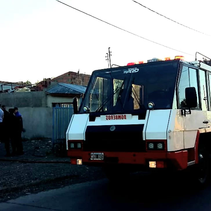 Hacían un asado, y por unas brasas, su casa casi se incendia