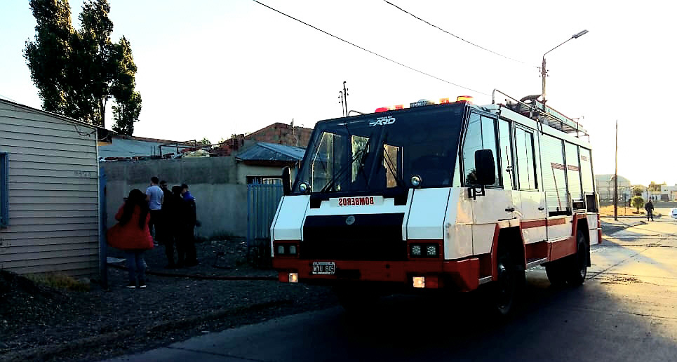 Hacían un asado, y por unas brasas, su casa casi se incendia