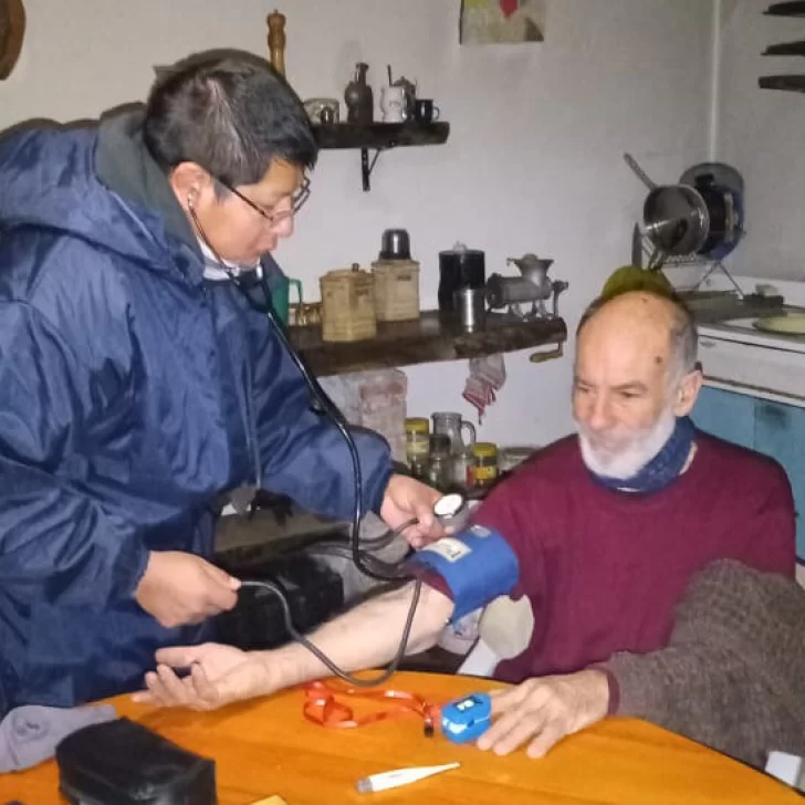 Abuelos atrapados por la nieve quemaban matas para combatir el frío Abuelos atrapados por la nieve quemaban matas para combatir el frío