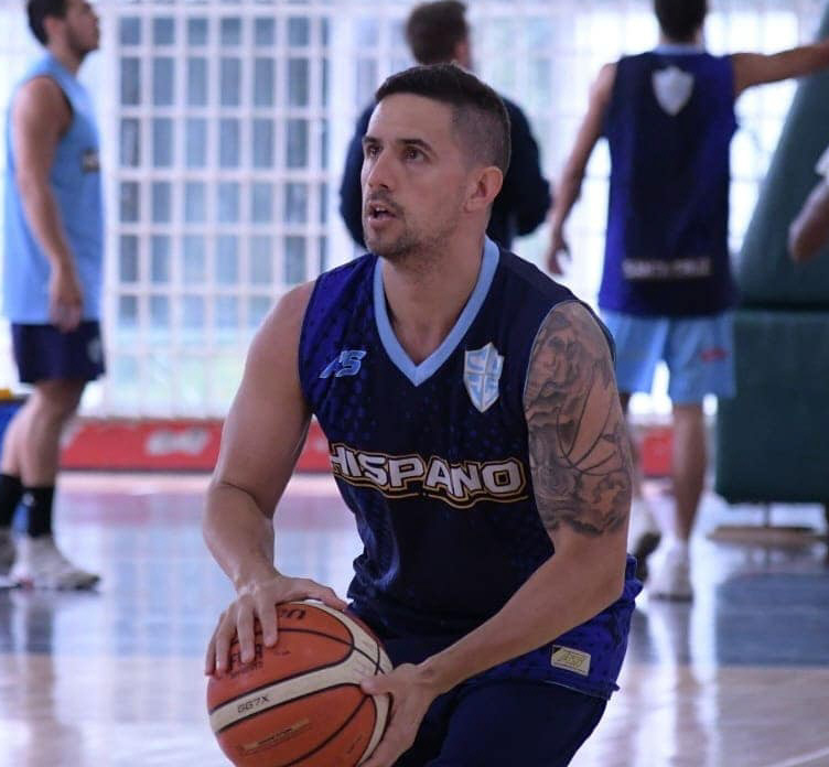 Damián Palacios, el base de Hispano que vive el básquet desde niño Damián Palacios, el base de Hispano que vive el básquet desde niño