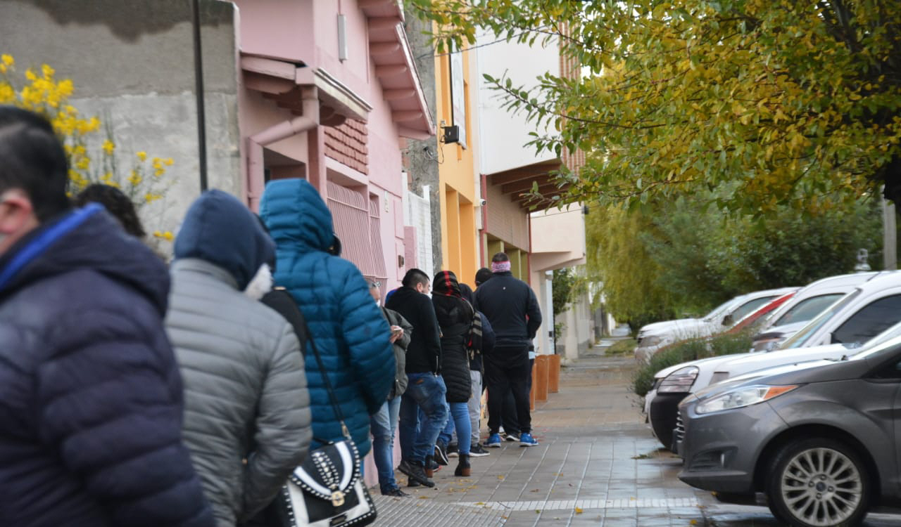 Dueña de la distribuidora y los kiosqueros se pelearon a los gritos Dueña de la distribuidora y los kiosqueros se pelearon a los gritos