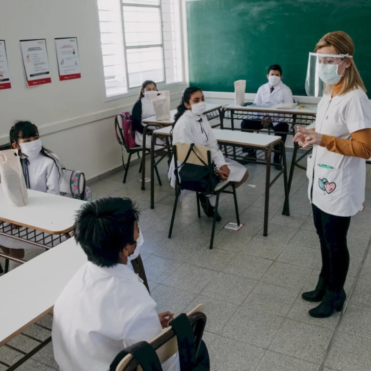 Argentina se prepara para volver a clases presenciales en marzo