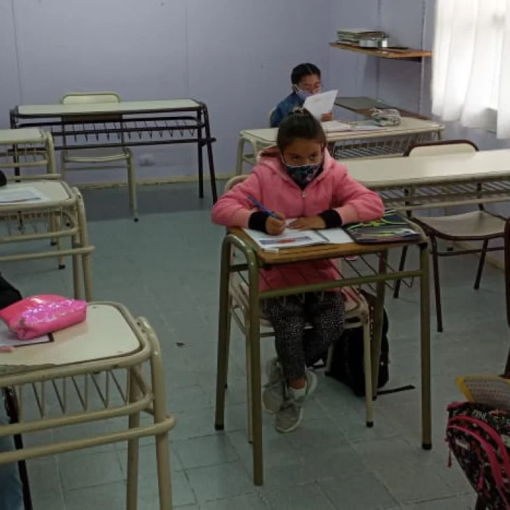 Clases presenciales: ampliarán las burbujas a 15 alumnos por aula en las escuelas Clases presenciales: ampliarán las burbujas a 15 alumnos por aula en las escuelas