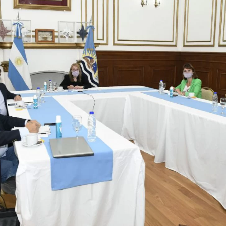 Reforzar fronteras y aislamiento para quienes vuelvan del extranjero Reforzar fronteras y aislamiento para quienes vuelvan del extranjero