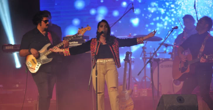 Video. Camila Garay se despidió de Río Gallegos cantando “Como la flor”