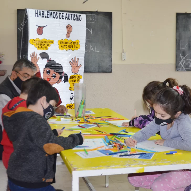 Scouts participaron en charla sobre TEA y contaminación sonora