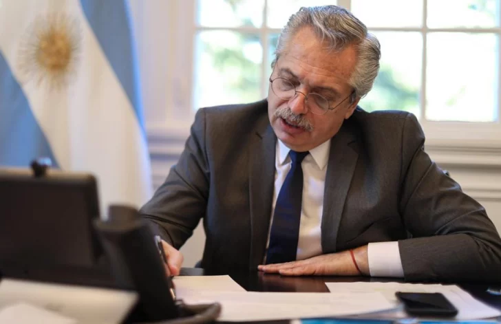 Cuatro gobernadores se suman al viaje de Alberto Fernández a Chile