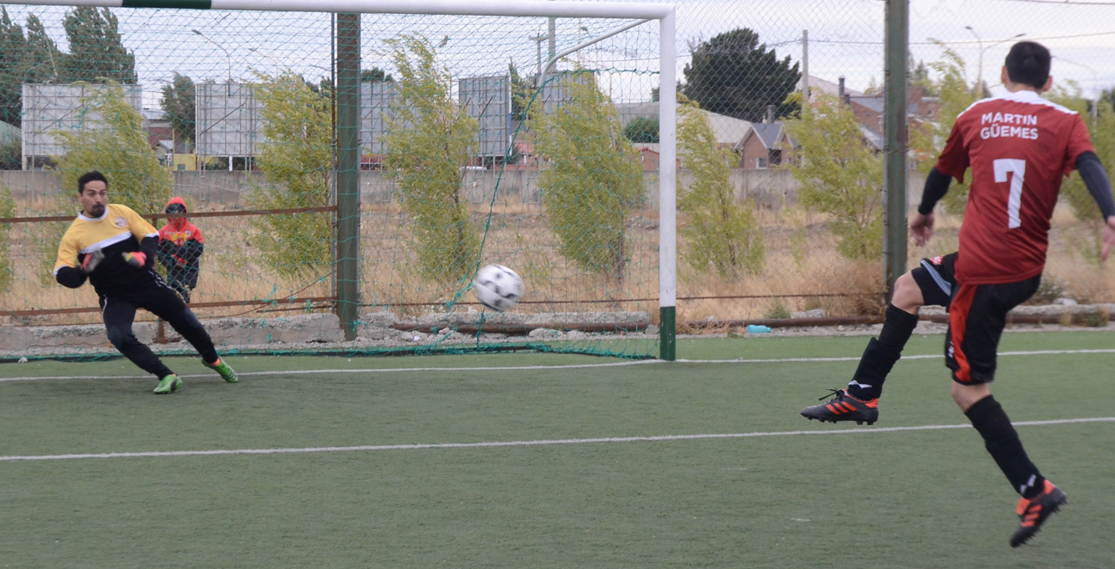 Fútbol de los Barrios: hoy se define el campeón de Seniors