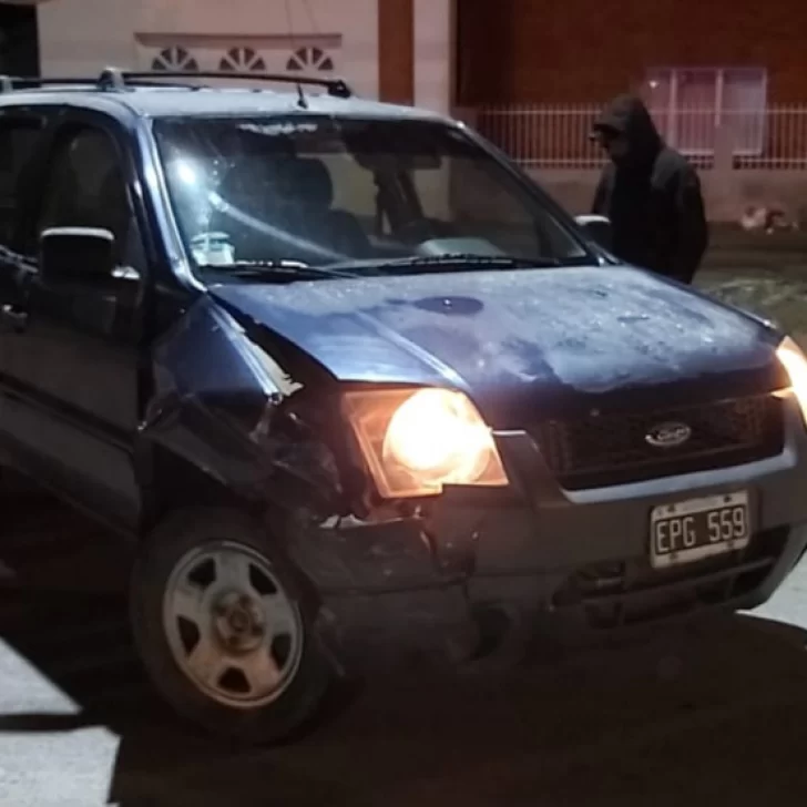 Dejó su camioneta en marcha, se la robaron y la chocaron Dejó su camioneta en marcha, se la robaron y la chocaron