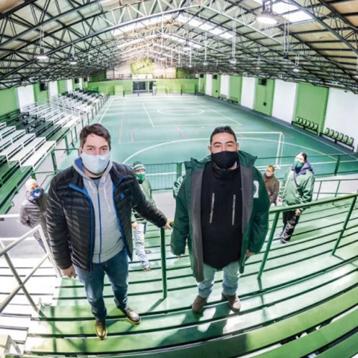 Camioneros cuenta las horas para inaugurar la fortaleza verde Camioneros cuenta las horas para inaugurar la fortaleza verde