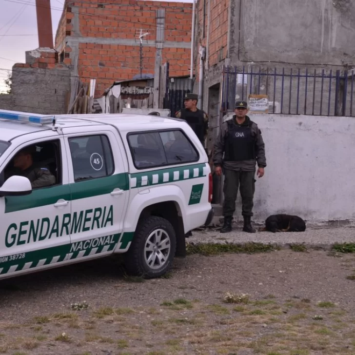 Ultimo momento: Gendarmería secuestró 100 gramos de marihuana y mercadería ilegal Ultimo momento: Gendarmería secuestró 100 gramos de marihuana y mercadería ilegal