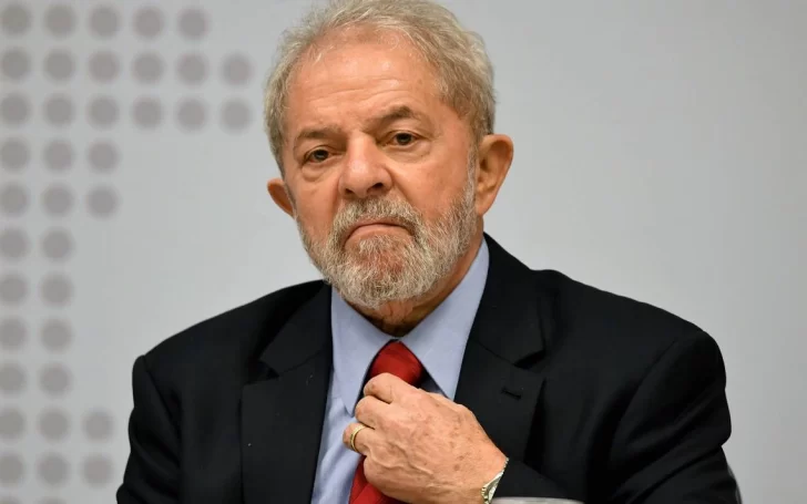 La Corte Suprema decide si acepta un recurso que puede liberar a Lula
