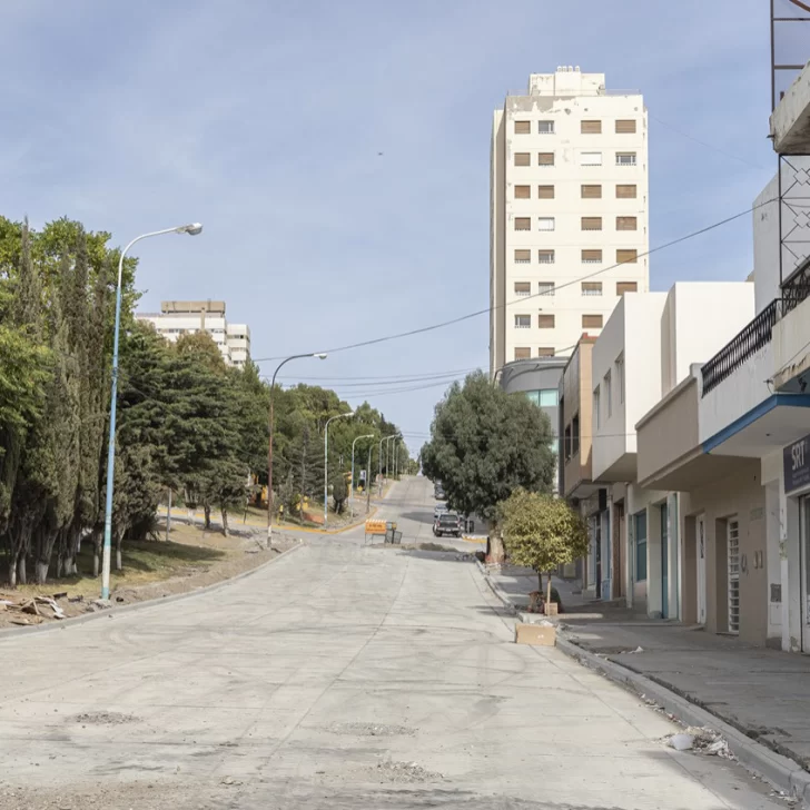 Avenida Rivadavia quedará reconstruida y habilitada en ambas manos