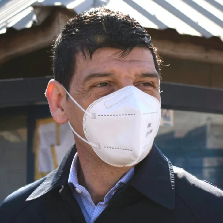 Arnaldo Medina aseguró que se está pronto a “comenzar la vacunación masiva” contra el coronavirus Arnaldo Medina aseguró que se está pronto a “comenzar la vacunación masiva” contra el coronavirus