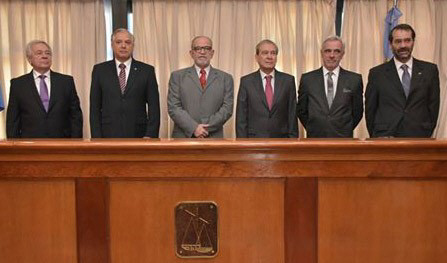 Chubut: Magistrados se plantaron ante intento de tope salarial
