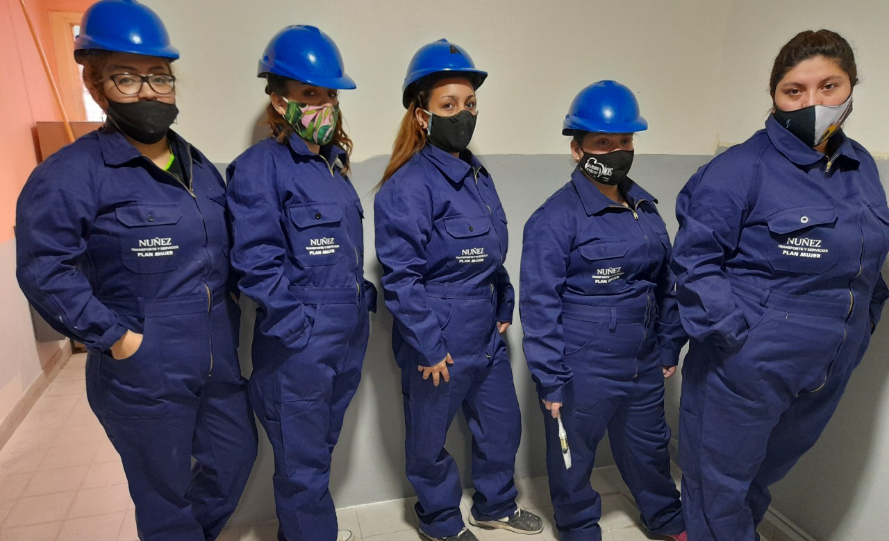 Transporte Núñez: integrar a la mujer en la construcción Transporte Núñez: integrar a la mujer en la construcción