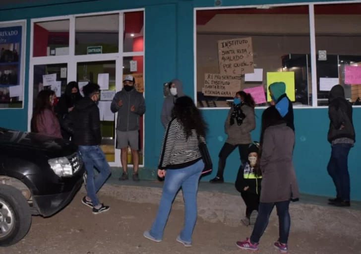 Educación no reconocerá los títulos de Instituto Santa Rita