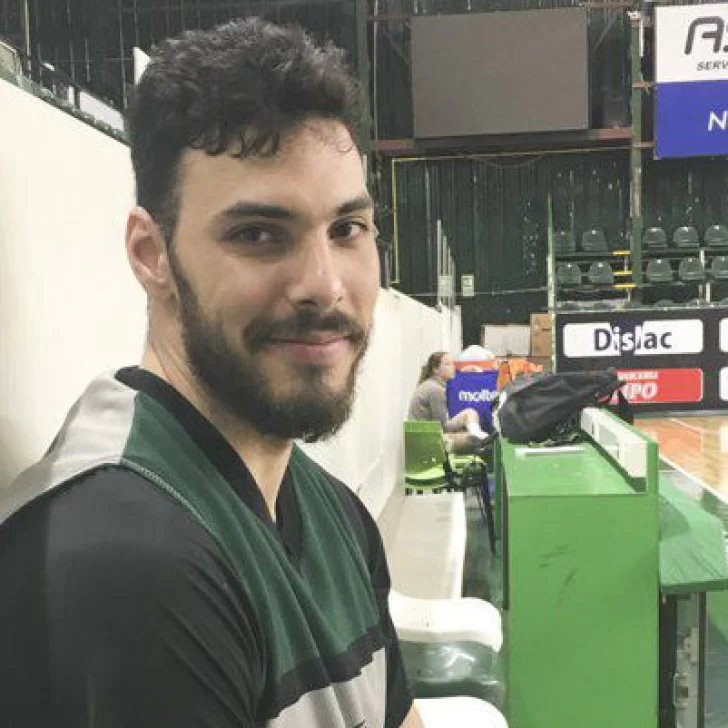 El jugador Roberto Acuña regresa a Gimnasia de Comodoro
