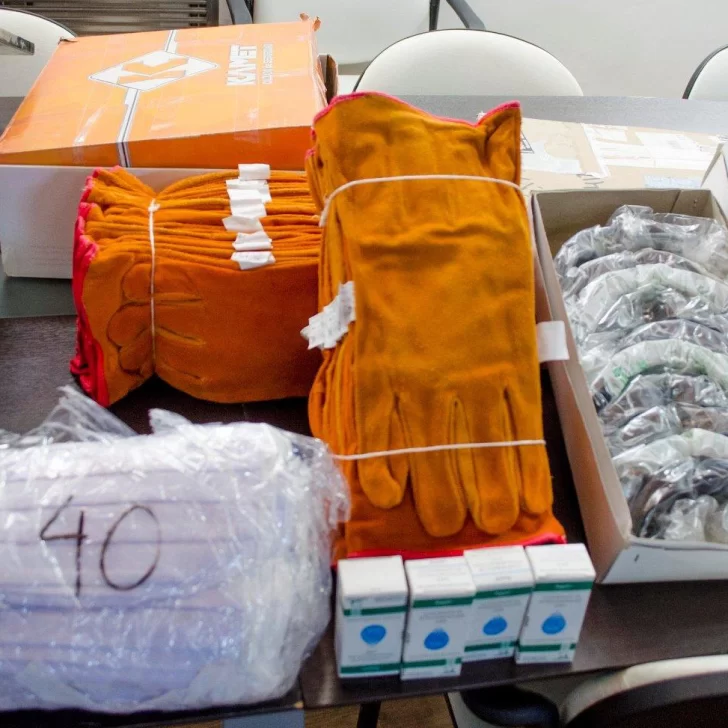 El Concejo Deliberante de Perito Moreno envió insumos para combatir el fuego en el río Oro El Concejo Deliberante de Perito Moreno envió insumos para combatir el fuego en el río Oro