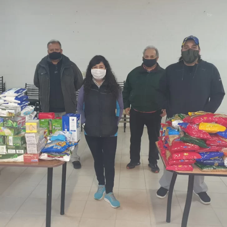 La Federación de Uniones Vecinales de Caleta Olivia recolectó alimentos para sectores vulnerables