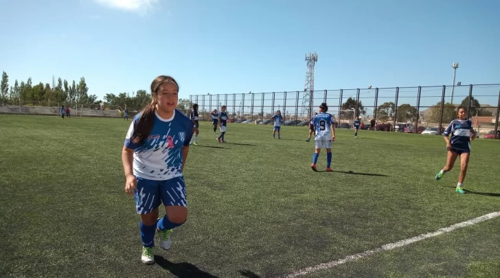 Fútbol femenino: gran fin de semana en el estadio municipal de Caleta Olivia