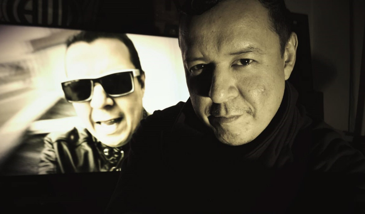 Santacruceño lanzó su primer libro de poesías Santacruceño lanzó su primer libro de poesías