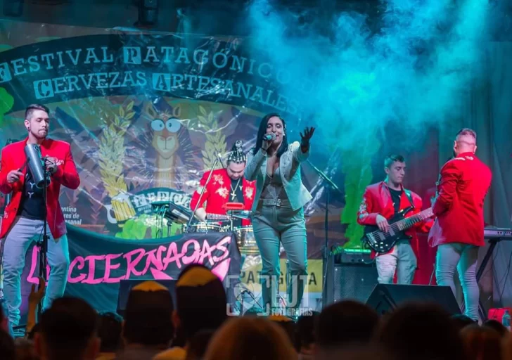 Banda de Santa Cruz sueña con los Premios Gardel 2021