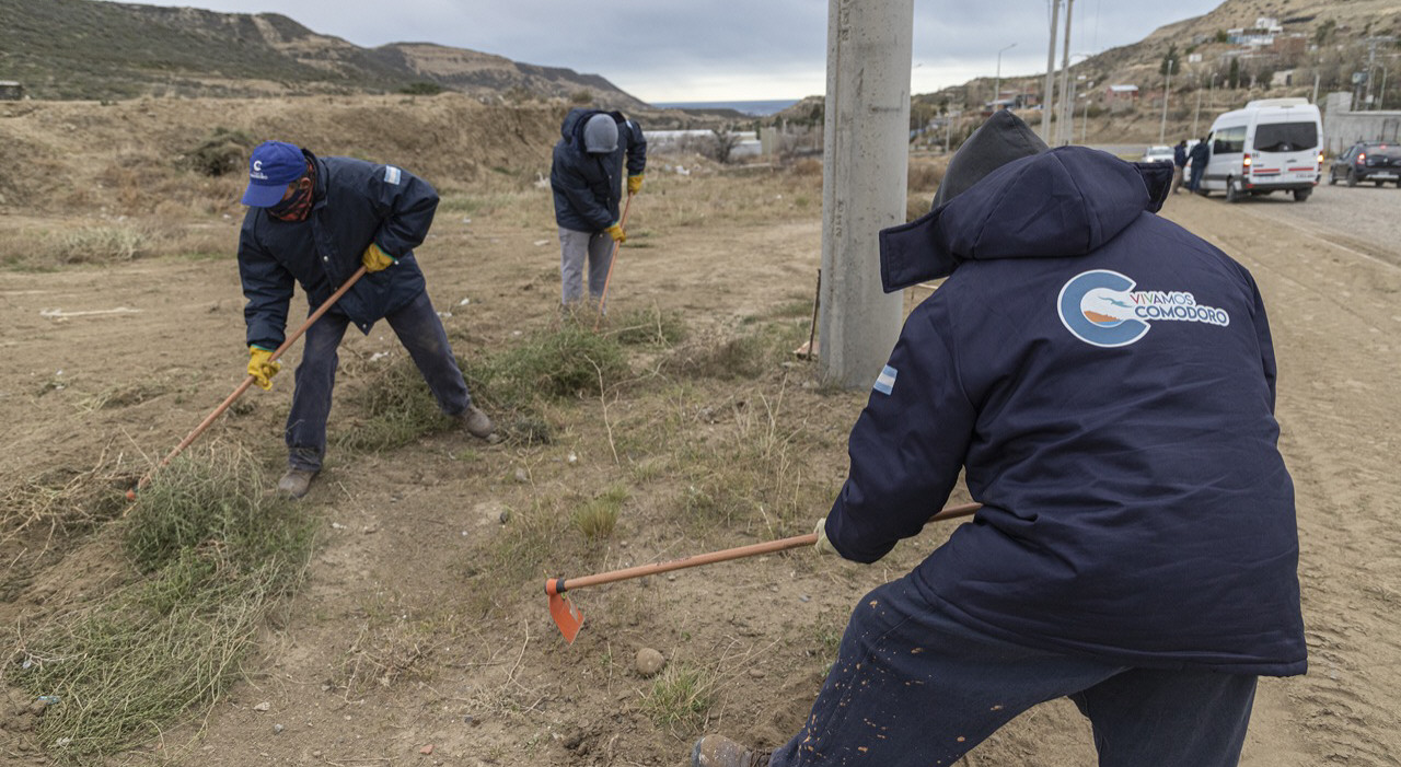 El programa “Vivamos Comodoro más limpio” sigue recorriendo la ciudad El programa “Vivamos Comodoro más limpio” sigue recorriendo la ciudad
