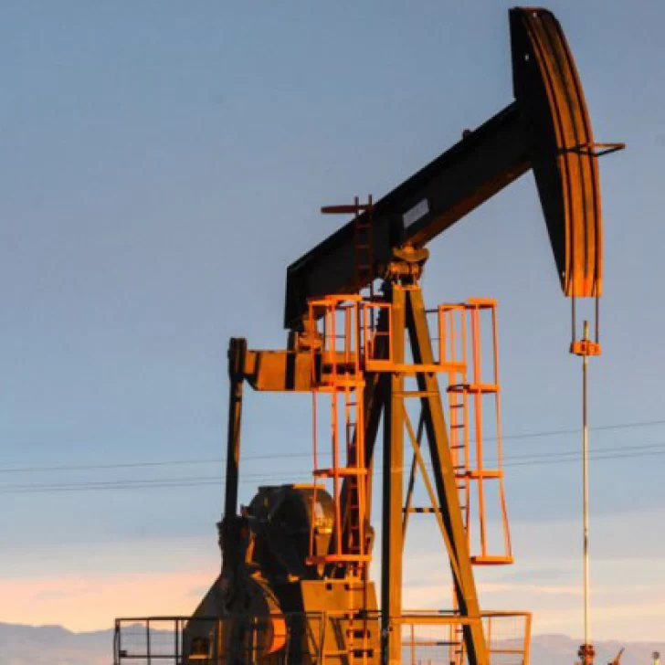 Provincias petroleras están a la espera del DNU por el barril criollo