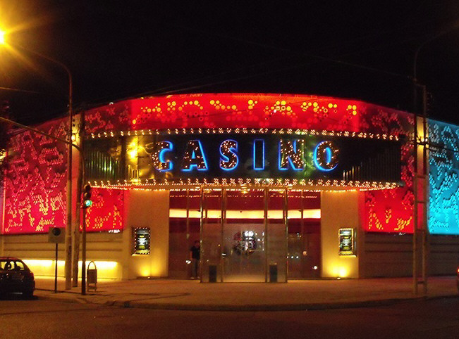 Empleados del Casino de Caleta temen por nuevo recorte salarial