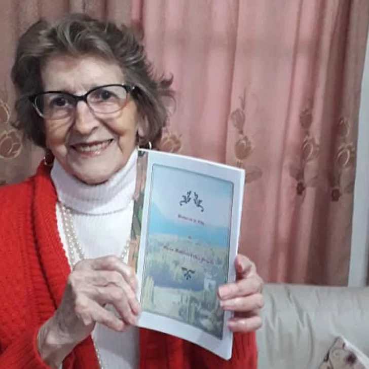 María Zabala Ormeño lanzó su primer libro autobiográfico