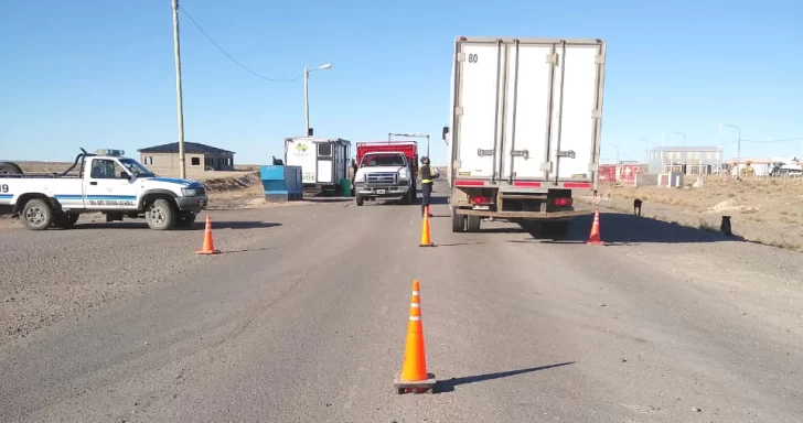Carambia, “el intendente rebelde”: le sacó viandas de comida a la Policía por multar a un amigo suyo
