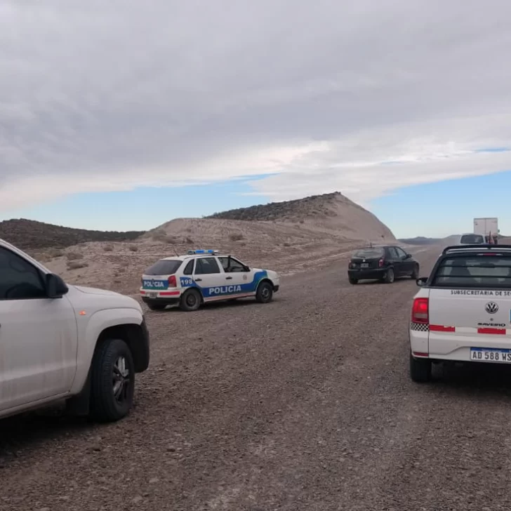 Detuvieron a 16 jóvenes en una fiesta clandestina en la playa que duró todo el fin de semana