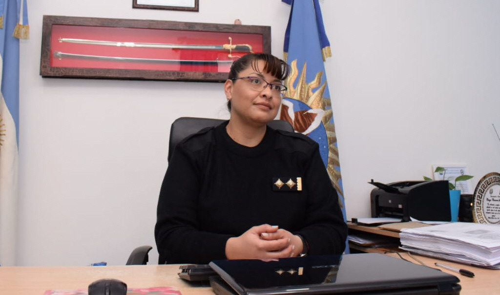 Carmen Cerezo, la primera comisario inspector en Santa Cruz Carmen Cerezo, la primera comisario inspector en Santa Cruz