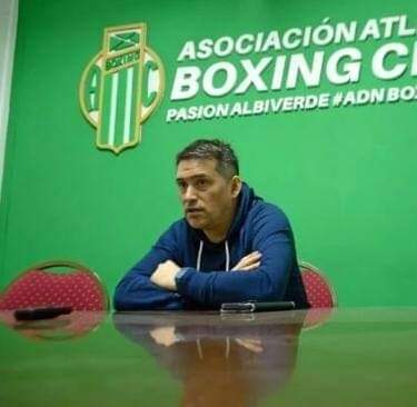 Boxing inaugura museo de camisetas, va por otra cancha sintética y un albergue para jugadores del interior