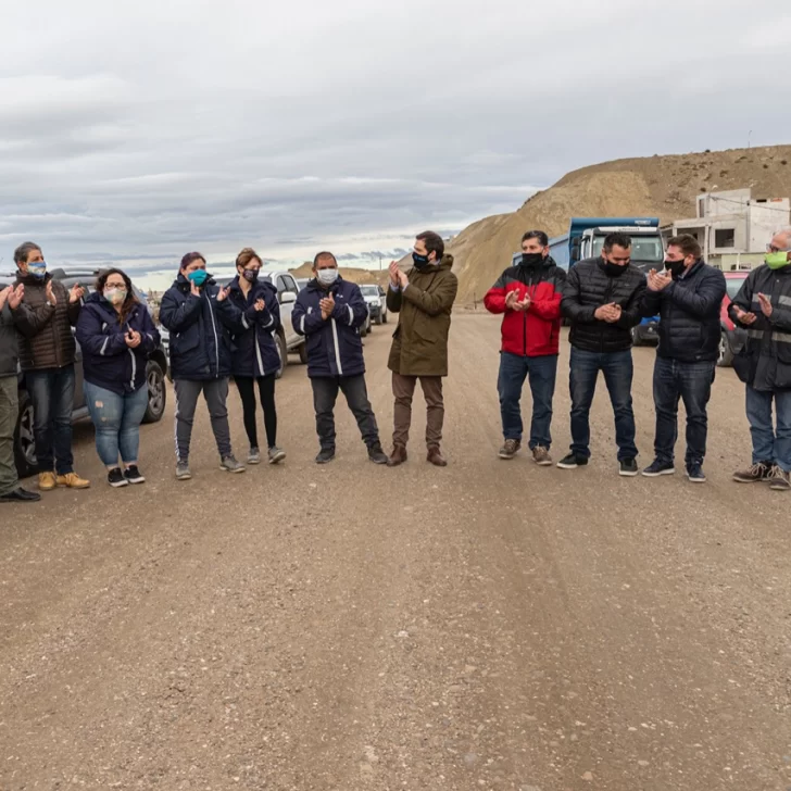 Luque habilitó el camino alternativo costero en zona norte de Comodoro Luque habilitó el camino alternativo costero en zona norte de Comodoro