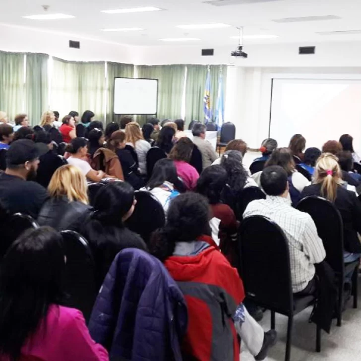 Capacitaron a  trabajadores de  Salud Mental