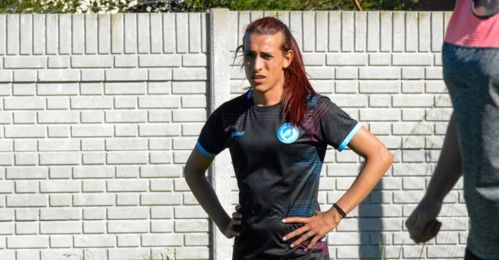 Histórico: la futbolista trans Mara Gomez fue habilitada por la AFA para jugar en Primera