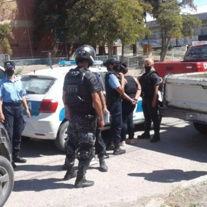 Detuvieron a una mujer por extorsionar al intendente de Trelew, Adrián Maderna Detuvieron a una mujer por extorsionar al intendente de Trelew, Adrián Maderna